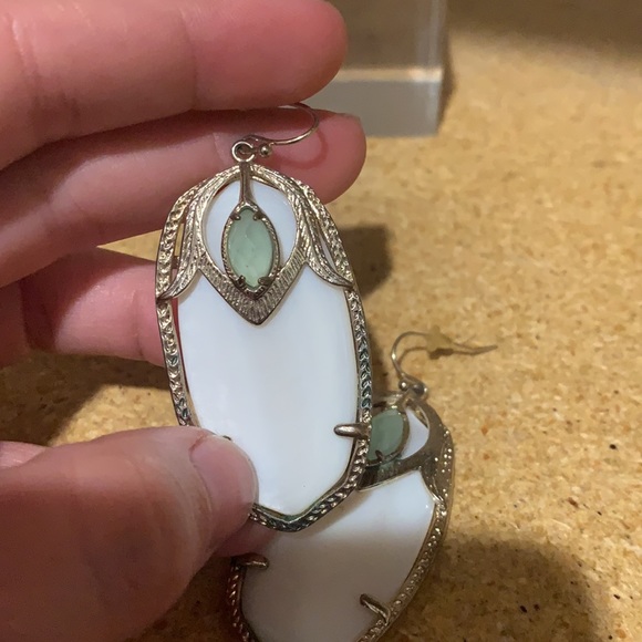 White and chalcedony Kendra Scott earrings - Picture 2 of 4